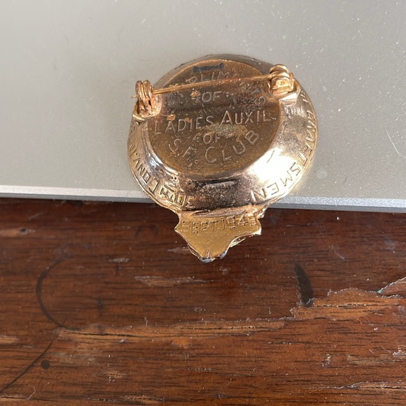 1949 vintage ladies auxiliary of San Francisco club pin - Picture 4 of 4